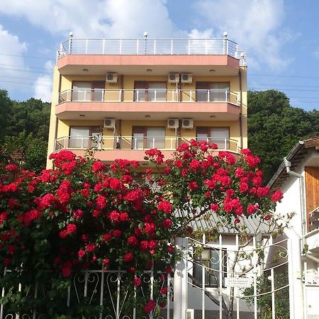 Guest House Byki Sveti Vlas Buitenkant foto