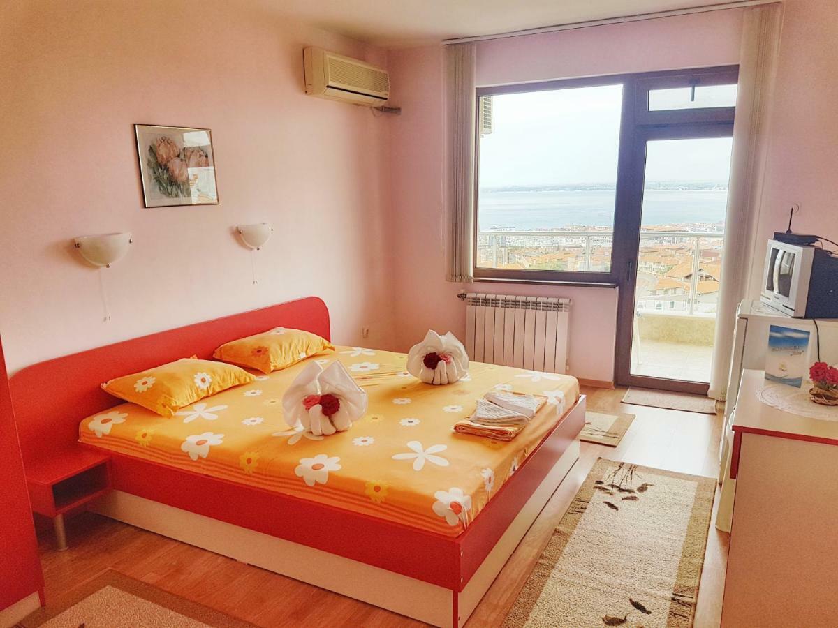 Guest House Byki Sveti Vlas Buitenkant foto