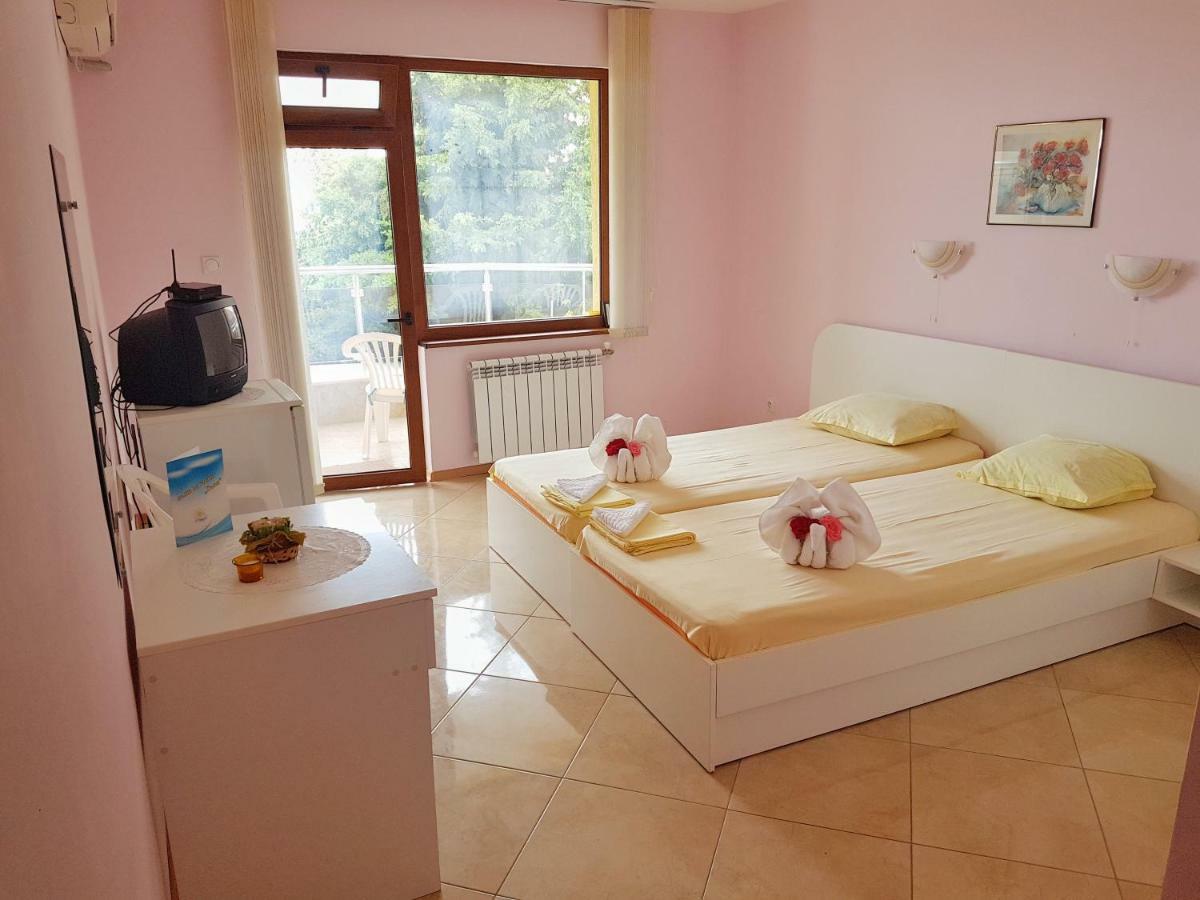 Guest House Byki Sveti Vlas Buitenkant foto